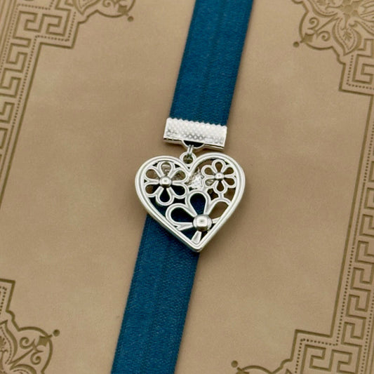 Classic Heart with Flowers Bookband